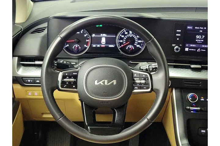 $29998 : Kia Carnival 2024 LX 4dr Min image 10