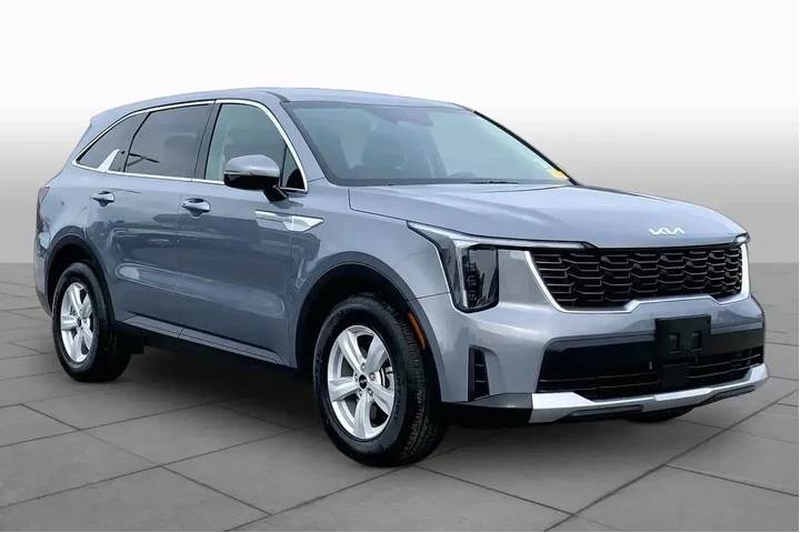 $29995 : Kia Sorento 2025 LX 4dr SUV image 3