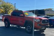 $32495 : 2018 Tacoma TRD Off-Road thumbnail