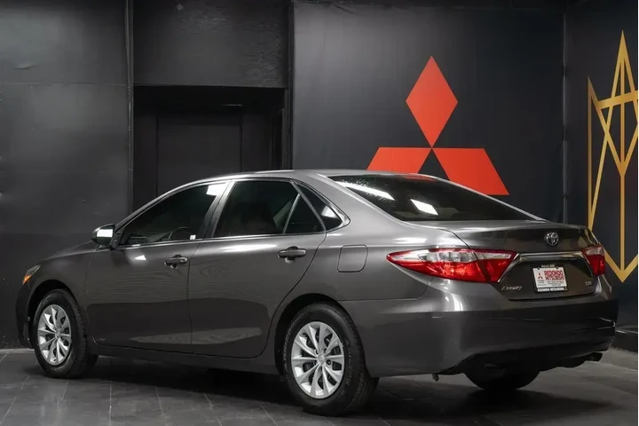$17816 : Toyota Camry 2016 SE 4dr Sed image 10