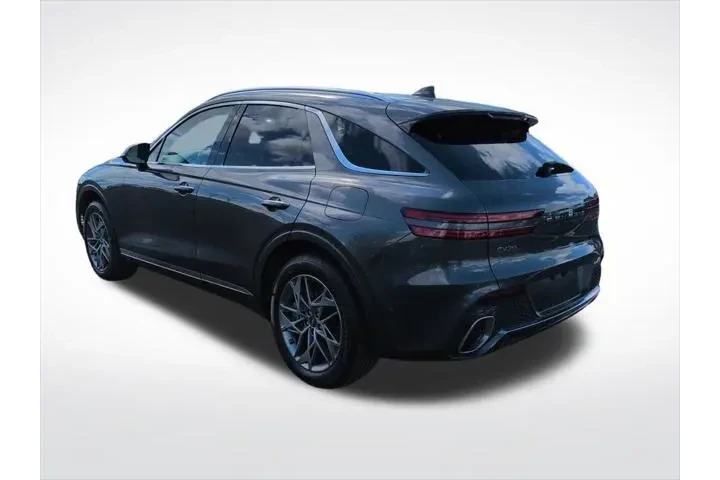 $34200 : Genesis GV70 2023 AWD 2.5T S image 6