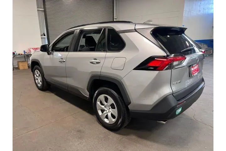 $26948 : Toyota RAV4 2021 AWD LE 4dr image 5