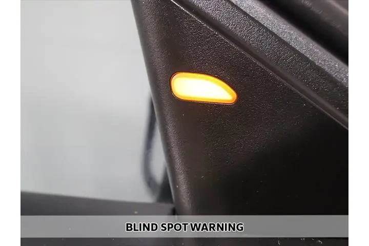 $11499 : Nissan Altima 2020 2.5 SR 4d image 3