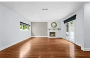 $2375 : 3Bed 2Bath Home in Los Angele thumbnail