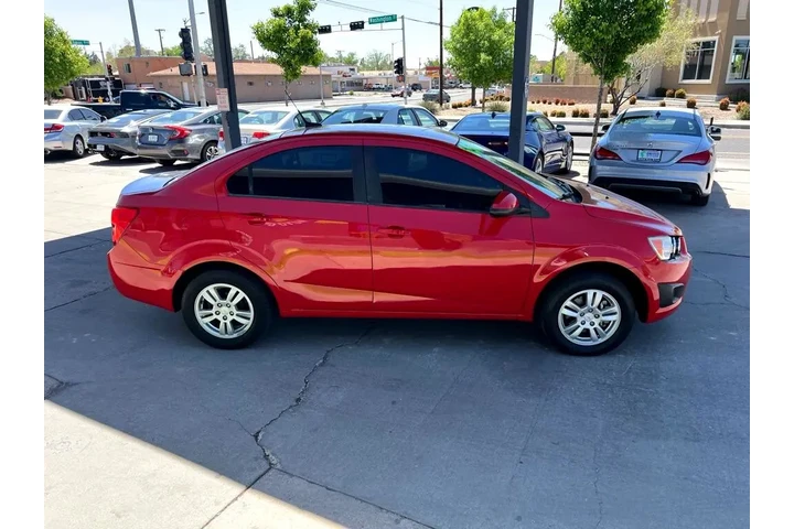 2012 Sonic 1LS Sedan image 4