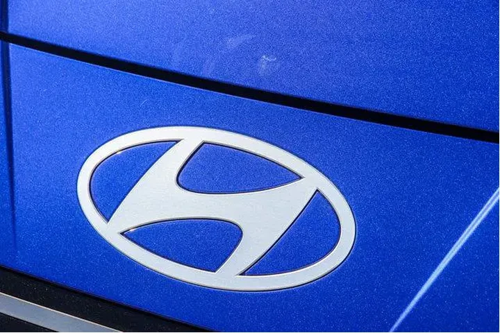 $25998 : Hyundai ELANTRA Hybrid 2024 image 10