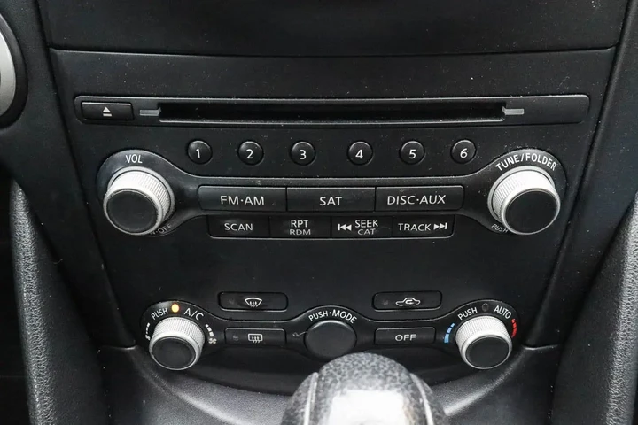 $16988 : 2012 370Z 2dr Cpe Auto Touring image 10