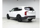 $26998 : Kia Telluride 2020 SX 4dr SU thumbnail