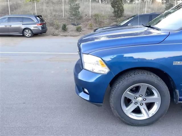 $16000 : 2011 RAM 1500 CREW CAB image 3