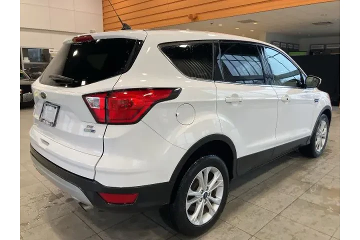 $14900 : Ford Escape 2019 AWD SE 4dr image 5