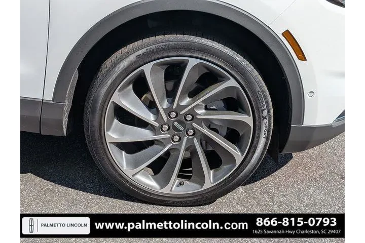 $39966 : Lincoln Nautilus 2022 AWD Re image 10