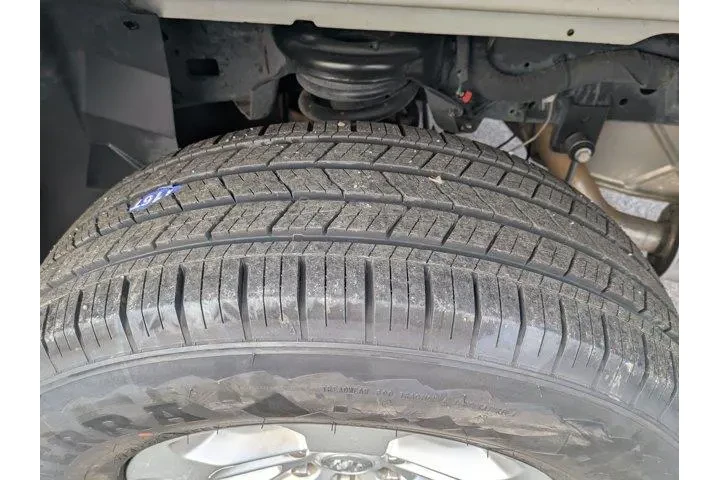 $31995 : Ram 1500 2024 4x2 Laramie 4d image 10