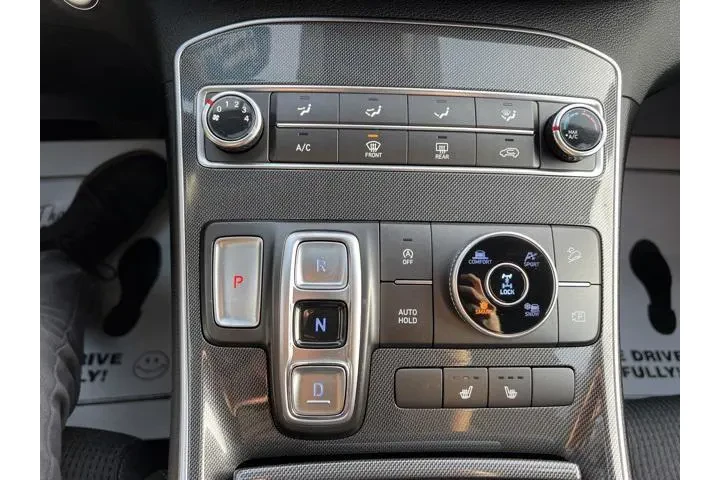 $22350 : Hyundai SANTA FE 2021 AWD SE image 10
