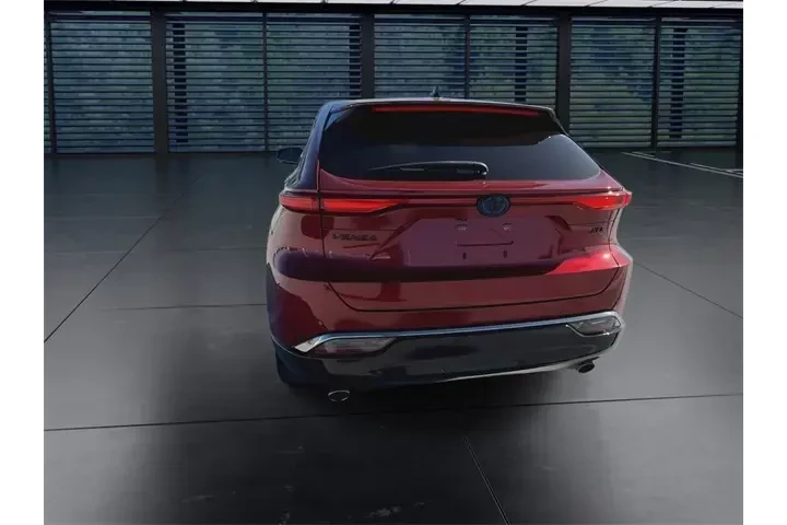$31988 : Toyota Venza 2023 AWD XLE 4d image 7