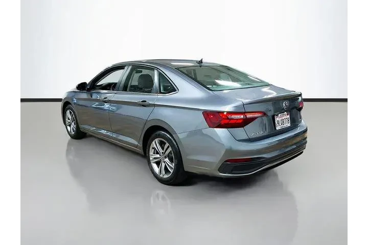 $16591 : Volkswagen Jetta 2024 SE 4dr image 5