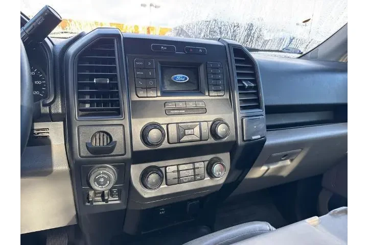 $18980 : Ford F-150 2019 4x2 XL 2dr R image 9