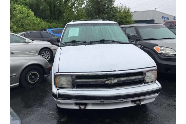 $3990 : 1995 Blazer LT image 4