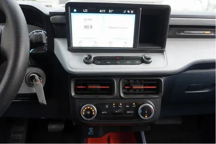 $24988 : Ford Maverick 2023 XL 4dr Su image 8