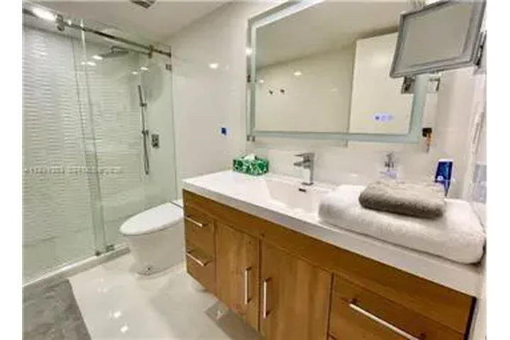 $6500 : Rental property with 2 bedro image 10