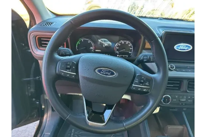 $27960 : Ford Maverick 2023 Lariat 4d image 10