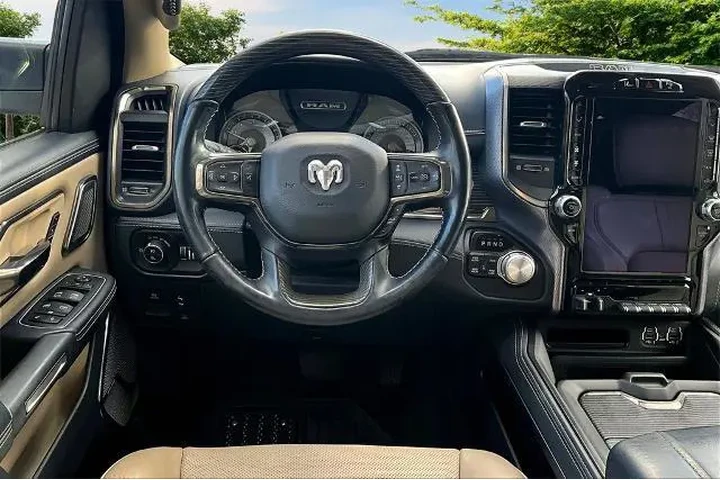 $32390 : Ram 1500 2020 4x4 Limited 4d image 5