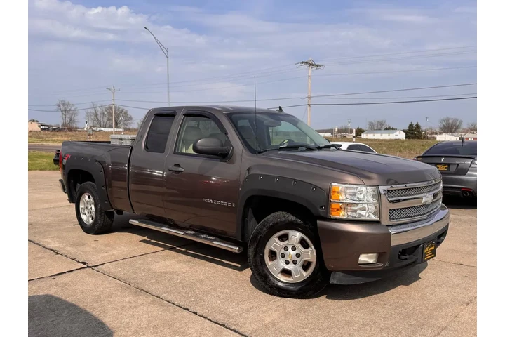 $7999 : 2007 Silverado 1500 Work Truc image 3