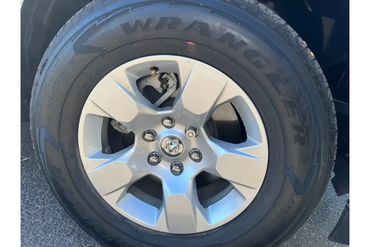 $39888 : Ram 1500 2025 4x4 Lone Star image 6