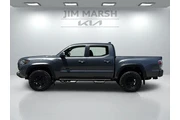 $35988 : Toyota Tacoma 2021 4x4 TRD O thumbnail