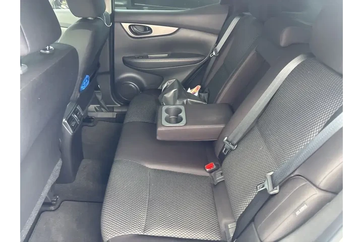 $16997 : Nissan Rogue Sport 2021 S 4d image 8