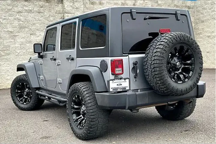 $23990 : Jeep Wrangler Unlimited 2017 image 4