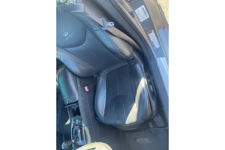 INFINITI G37 Convertible 201 image 7