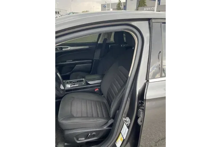 $13928 : Ford Fusion 2020 SE 4dr Seda image 5