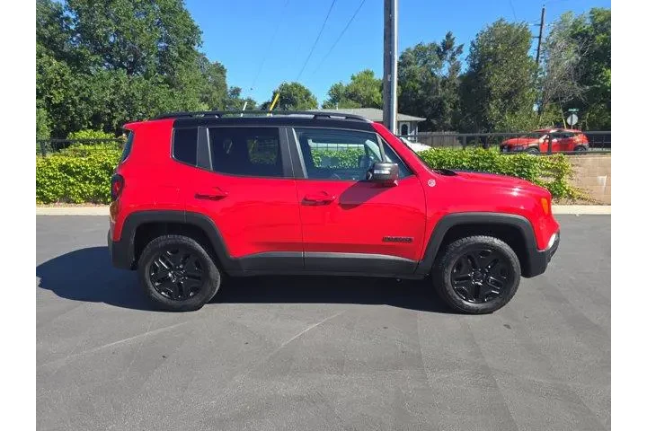 $20995 : Jeep Renegade 2018 4x4 Trail image 3