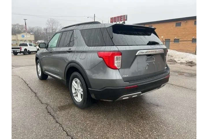 $26085 : Ford Explorer 2022 AWD XLT 4 image 6