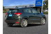 $10599 : Honda HR-V 2017 AWD LX 4dr C thumbnail