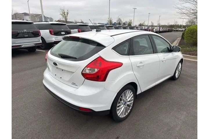 $6000 : Ford Focus 2012 SEL 4dr Hatc image 7