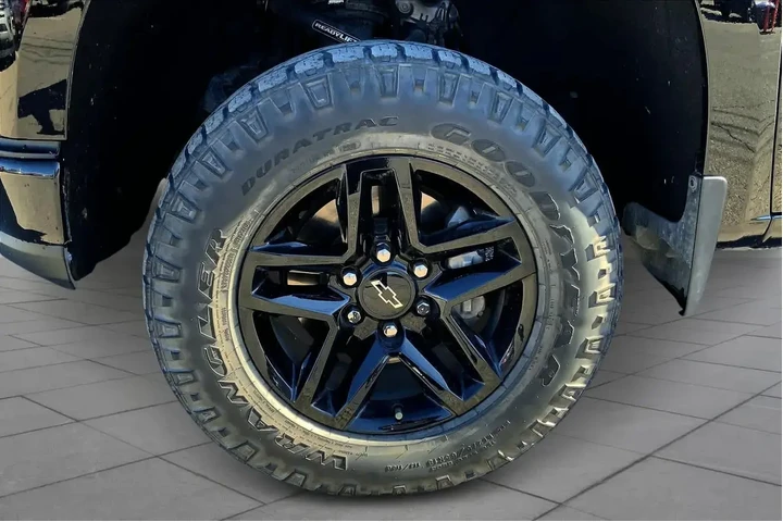 $35421 : Chevrolet Silverado 1500 202 image 9