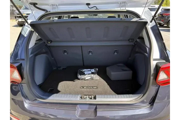 $17888 : Hyundai VENUE 2023 Limited 4 image 7