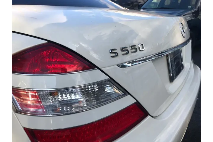 $11490 : Used 2009 S-Class 4dr Sdn 5.5 image 8