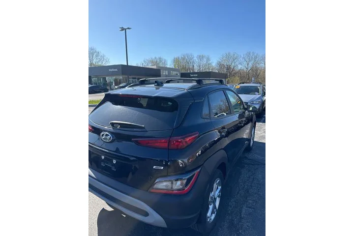 $22490 : Hyundai KONA 2023 AWD SEL 4d image 10