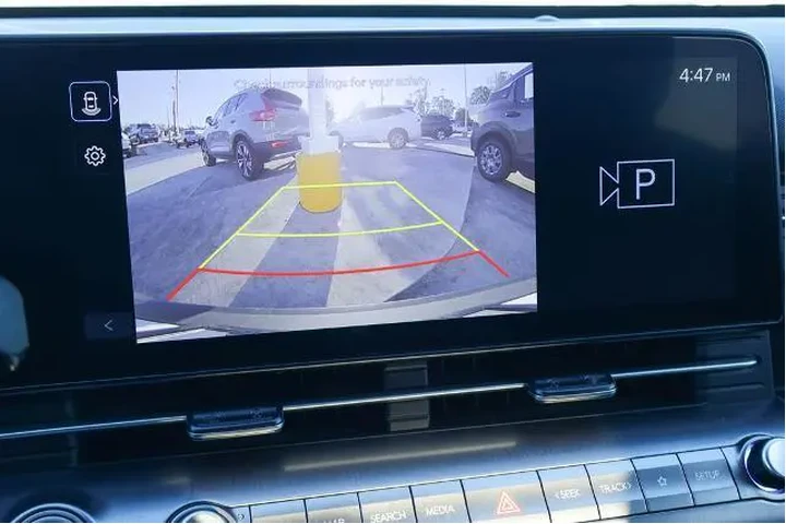 $20477 : Hyundai KONA 2024 SEL 4dr Cr image 4