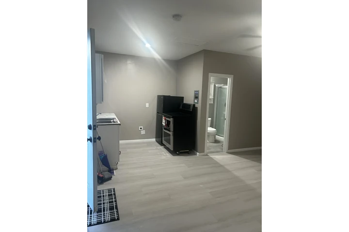 $1800 : Estudio 315 pies, con Cosina image 4