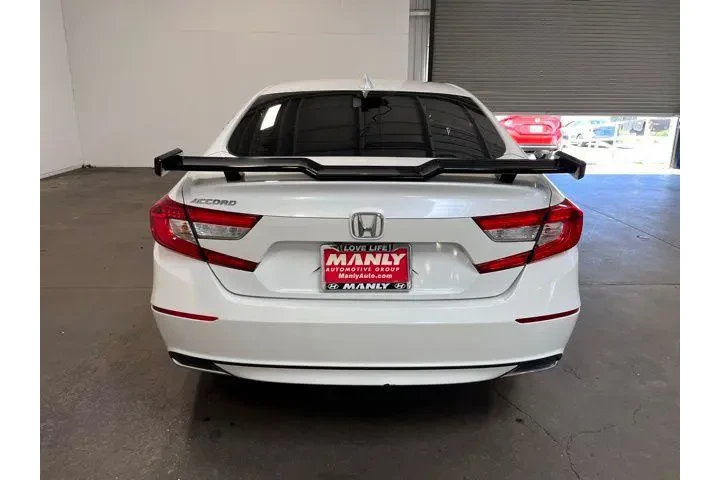 $18952 : Honda Accord 2018 LX 4dr Sed image 4