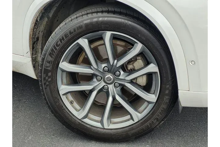 $17488 : Volvo XC90 2017 AWD T6 Momen image 10