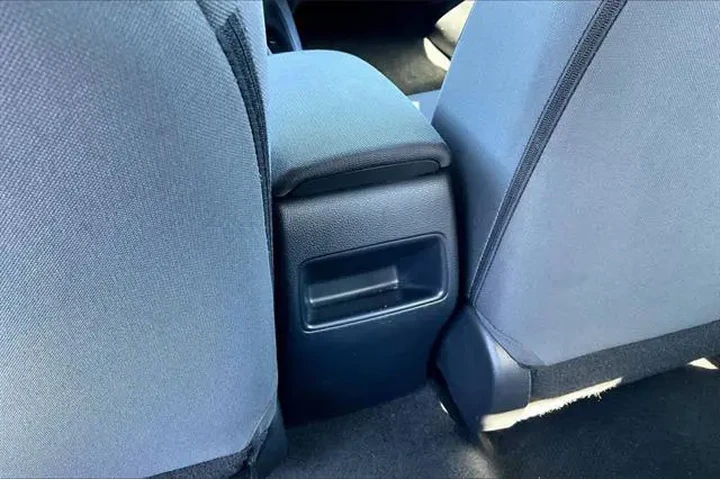 $17991 : Toyota Corolla 2022 LE 4dr S image 10