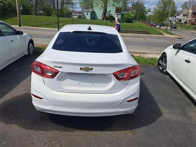 $10650 : 2017 CHEVROLET CRUZE image 6