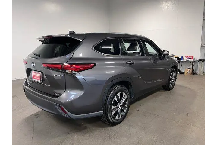 $36770 : Toyota Highlander Hybrid 202 image 3