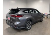 $36770 : Toyota Highlander Hybrid 202 thumbnail