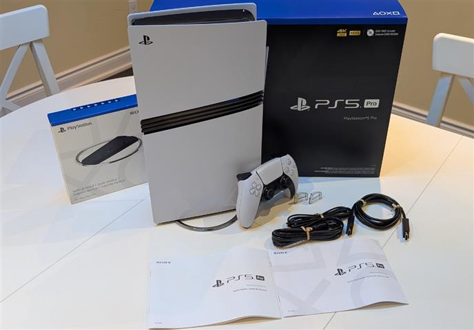 $300 : Sony PlayStation 5 PS5 Pro image 1