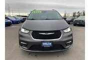 $24999 : 2022 Pacifica Touring L thumbnail